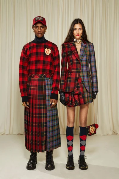 Look 30